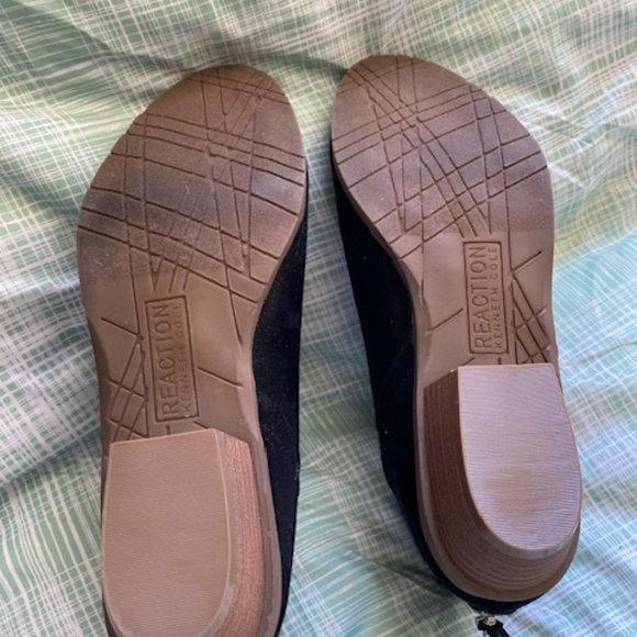 Kenneth Cole Reaction Size 9 Black Suede - Picture 8 of 8